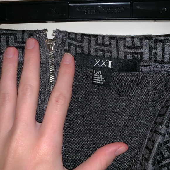 Forever 21 skirt! - Picture 2 of 2